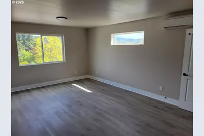 152 Allison Ave, Sutherlin, OR 97479 - Photo 11