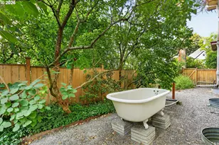 306 SE 15th Ave, Portland, OR 97214 - Photo 43