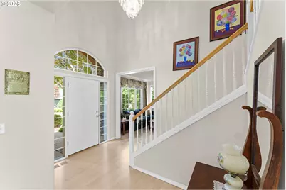 2325 SW Huber Ct, Portland, OR 97219 - Photo 7