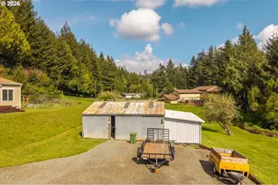 93380 Luscombe Loop, Coos Bay, OR 97420 - Photo 23