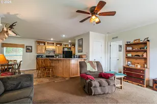 93380 Luscombe Loop, Coos Bay, OR 97420 - Photo 3