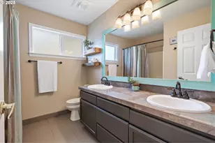 790 E 15th Cir, La Center, WA 98629 - Photo 33