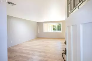 2221 NW 11th St, Corvallis, OR 97330 - Photo 3