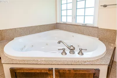 2221 NW 11th St, Corvallis, OR 97330 - Photo 27