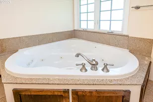 2221 NW 11th St, Corvallis, OR 97330 - Photo 27