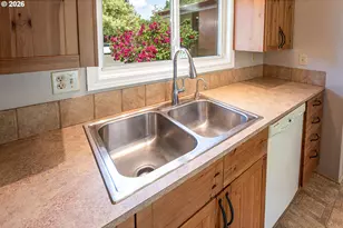 2221 NW 11th St, Corvallis, OR 97330 - Photo 13