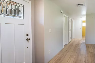 2221 NW 11th St, Corvallis, OR 97330 - Photo 15