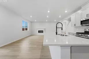 18955 SW Eureka Ln, Beaverton, OR 97007 - Photo 3