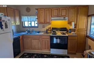 541 Jefferson Ave, Vernonia, OR 97064 - Photo 5