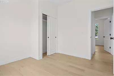 10236 NE Beech St, Portland, OR 97220 - Photo 33