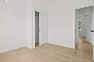 10236 NE Beech St, Portland, OR 97220 - Photo 33