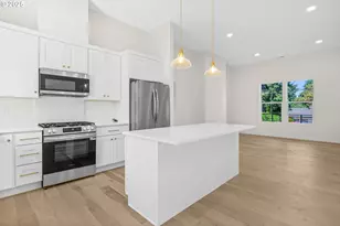 10236 NE Beech St, Portland, OR 97220 - Photo 21