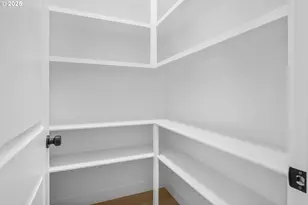 10236 NE Beech St, Portland, OR 97220 - Photo 31