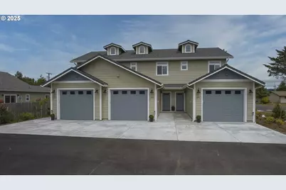 1577 37th St, Florence, OR 97439 - Photo 3