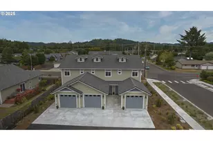 1577 37th St, Florence, OR 97439 - Photo 17