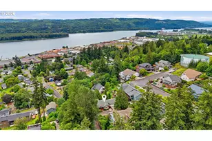 601 N 5th St, Kalama, WA 98625 - Photo 5