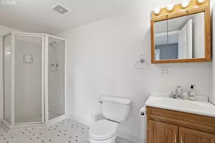 601 N 5th St, Kalama, WA 98625 - Photo 17