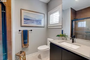 752 NW 12th Ave, Portland, OR 97209 - Photo 33