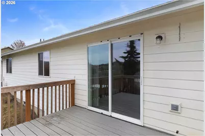 106 Umpqua View Dr, Roseburg, OR 97471 - Photo 15