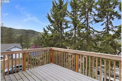 106 Umpqua View Dr, Roseburg, OR 97471 - Photo 17