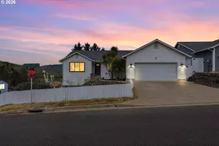 106 Umpqua View Dr, Roseburg, OR 97471 - Photo 37