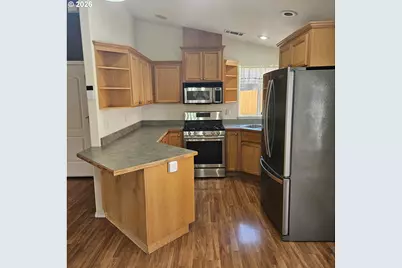 202 NE Plum Ridge Dr, Winston, OR 97496 - Photo 9