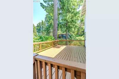 975 SW Florence Ct, Gresham, OR 97080 - Photo 41