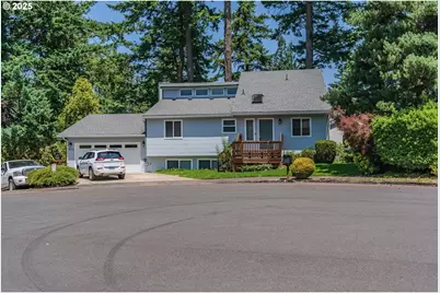 975 SW Florence Ct, Gresham, OR 97080 - Photo 1