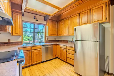 975 SW Florence Ct, Gresham, OR 97080 - Photo 13