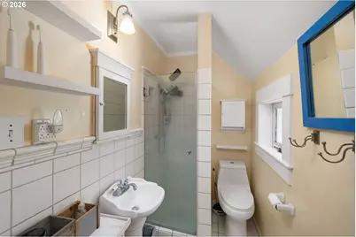 938 Oak St, Lake Oswego, OR 97034 - Photo 23