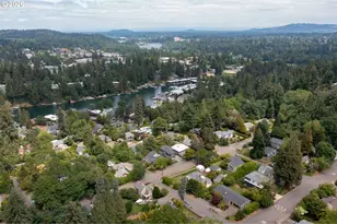 938 Oak St, Lake Oswego, OR 97034 - Photo 41