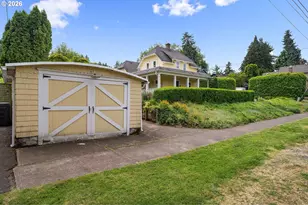 938 Oak St, Lake Oswego, OR 97034 - Photo 37