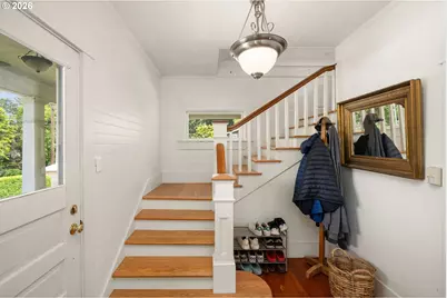 938 Oak St, Lake Oswego, OR 97034 - Photo 17