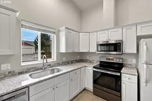 1231 46th Court, Sweet Home, OR 97386 - Photo 9