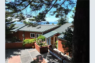 29830 Hound Dog Rd, Gold Beach, OR 97444 - Photo 1