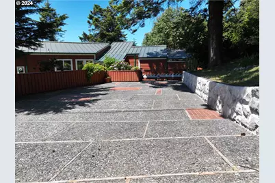 29830 Hound Dog Rd, Gold Beach, OR 97444 - Photo 5