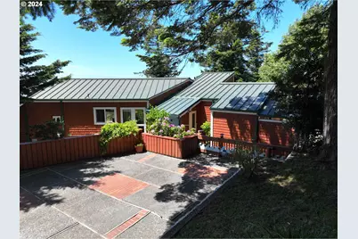 29830 Hound Dog Rd, Gold Beach, OR 97444 - Photo 5