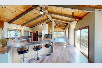 29830 Hound Dog Rd, Gold Beach, OR 97444 - Photo 11