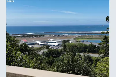 29830 Hound Dog Rd, Gold Beach, OR 97444 - Photo 39