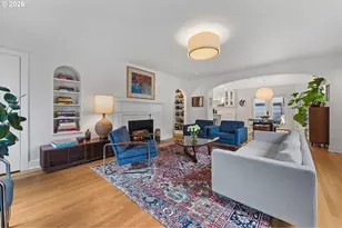 704 NE Hazelfern Pl, Portland, OR 97232 - Photo 3