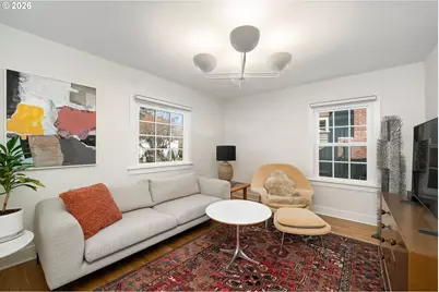 704 NE Hazelfern Pl, Portland, OR 97232 - Photo 15