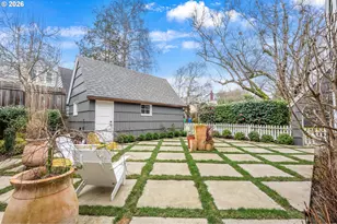 704 NE Hazelfern Pl, Portland, OR 97232 - Photo 43