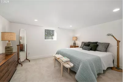 704 NE Hazelfern Pl, Portland, OR 97232 - Photo 37