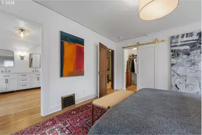 704 NE Hazelfern Pl, Portland, OR 97232 - Photo 23