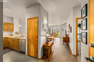 1125 NW 9th Ave, Portland, OR 97209 - Photo 3