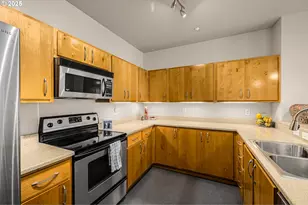 1125 NW 9th Ave, Portland, OR 97209 - Photo 13