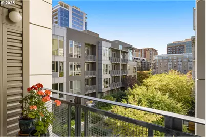 1125 NW 9th Ave #418, Portland, OR 97209 - Photo 27