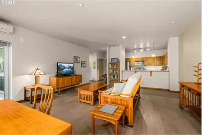 1125 NW 9th Ave #418, Portland, OR 97209 - Photo 7