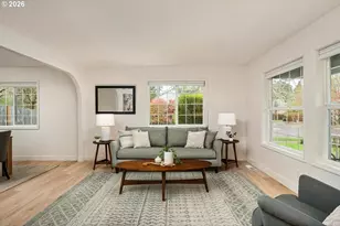 964 SE 54th Ave, Hillsboro, OR 97123 - Photo 5