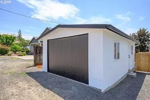 253 E 7th St, Lafayette, OR 97127 - Photo 39